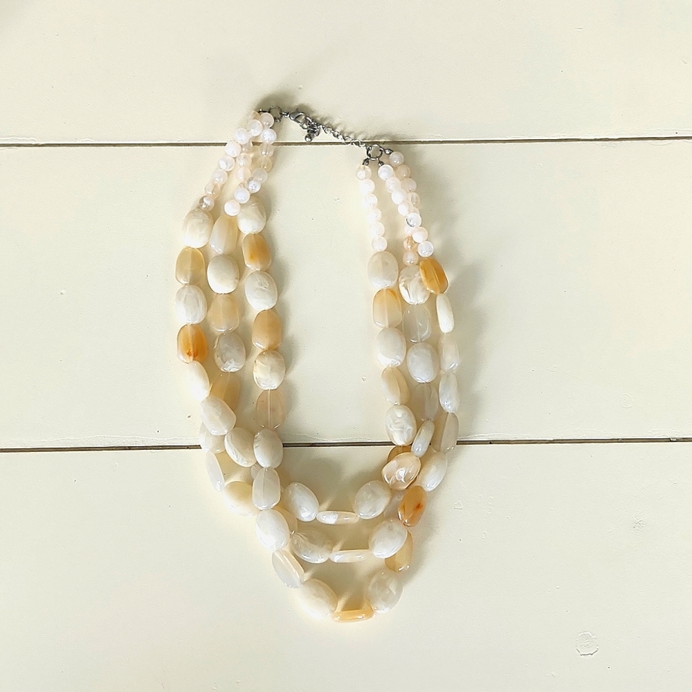 3 stand fashion necklace